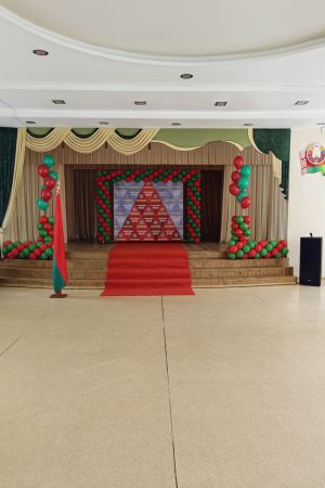 Украшение зала на выпускной